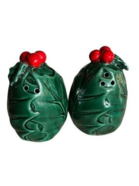 Vintage Lefton’s Green Holly Berry Salt & Pepper Shaker Set Christmas Holiday